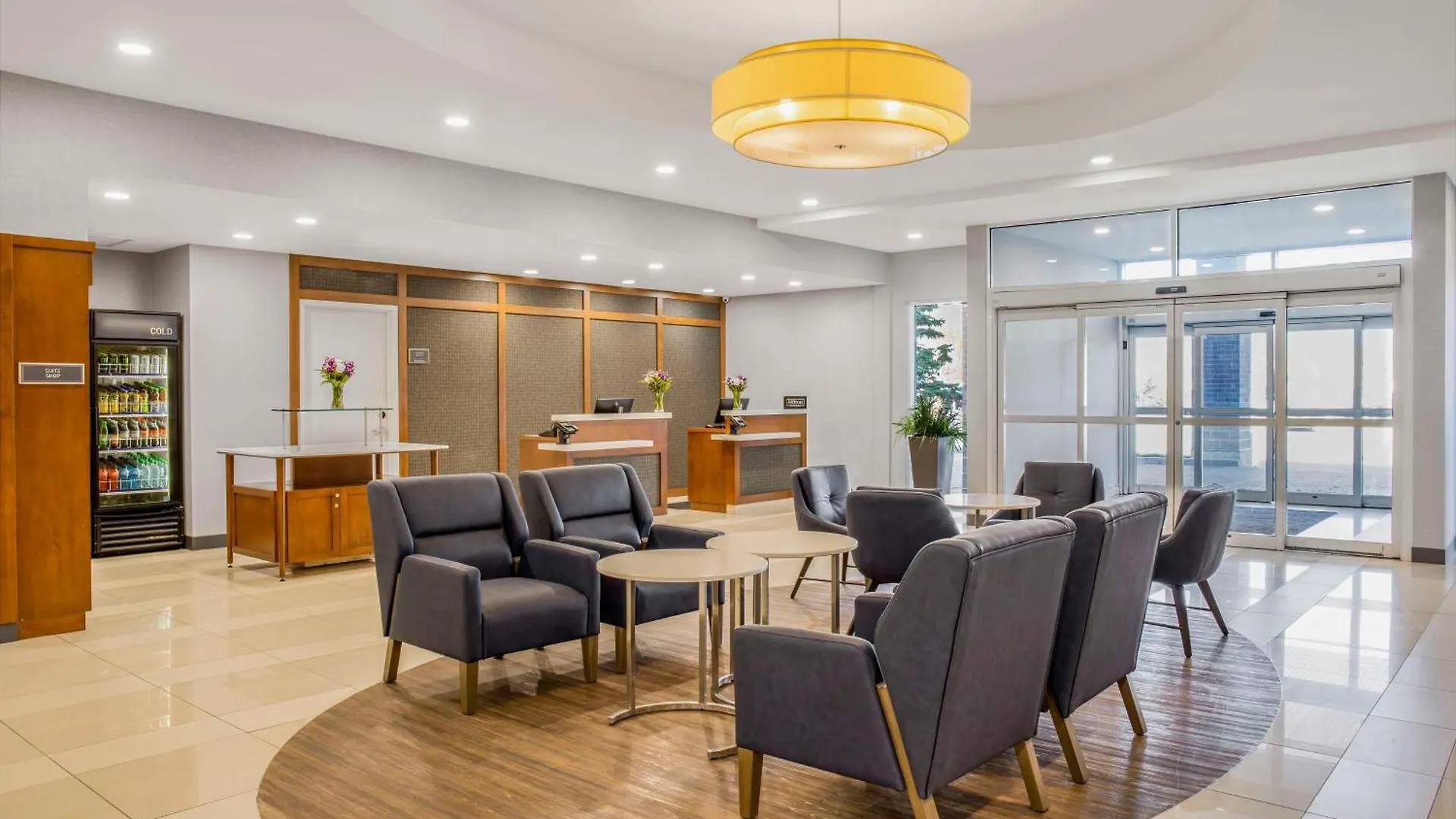 Отель Homewood Suites By Hilton Winnipeg Airport - Polo Park