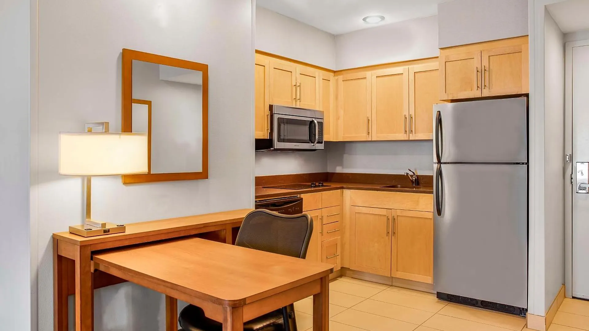 Homewood Suites By Hilton Winnipeg Airport - Polo Park