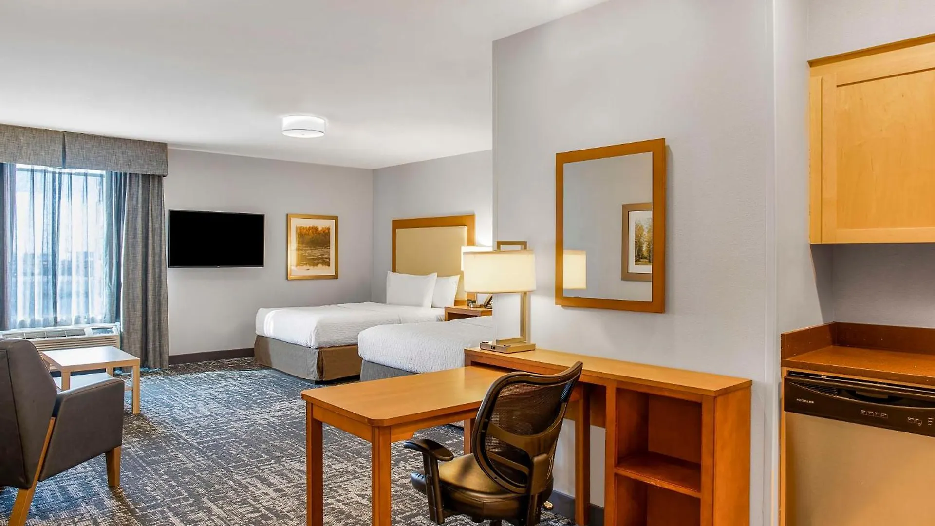 Homewood Suites By Hilton Winnipeg Airport - Polo Park 3*,