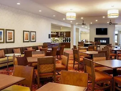Отель Homewood Suites By Hilton Winnipeg Airport - Polo Park